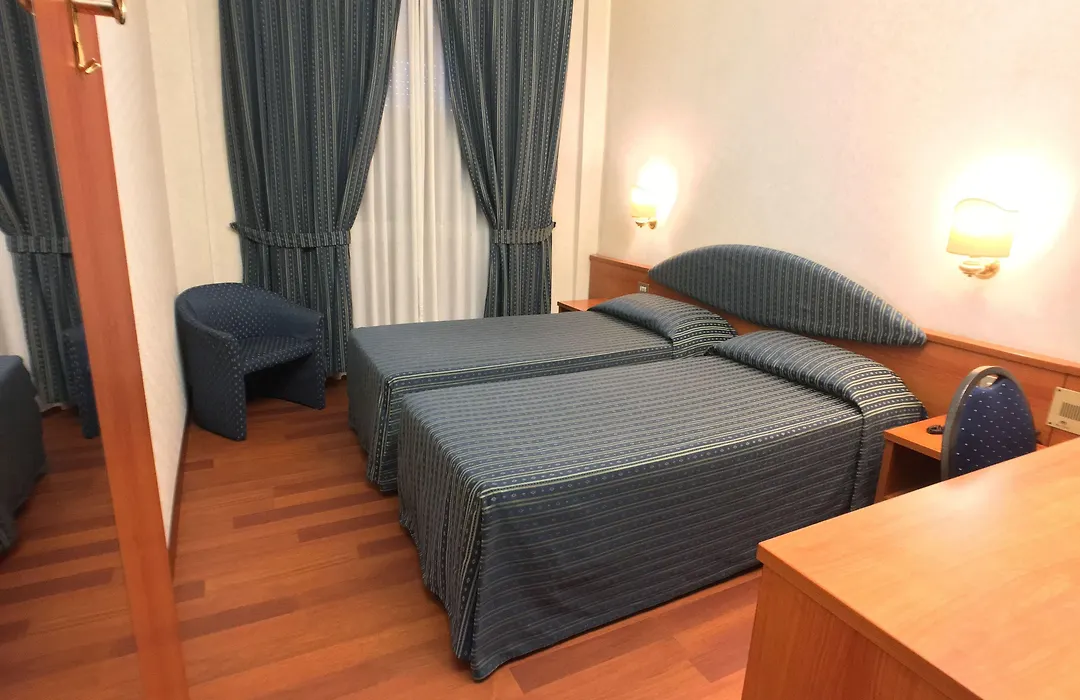 Hotel Mec-1