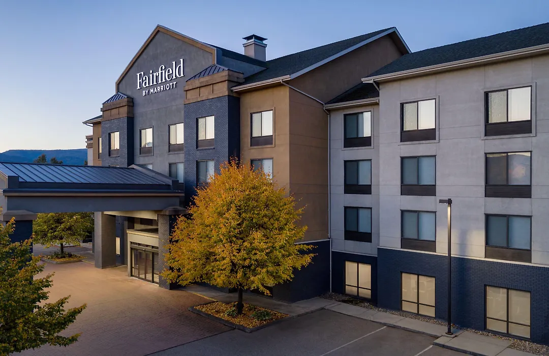 Fairfield Inn & Suites By Marriott Kelowna-1