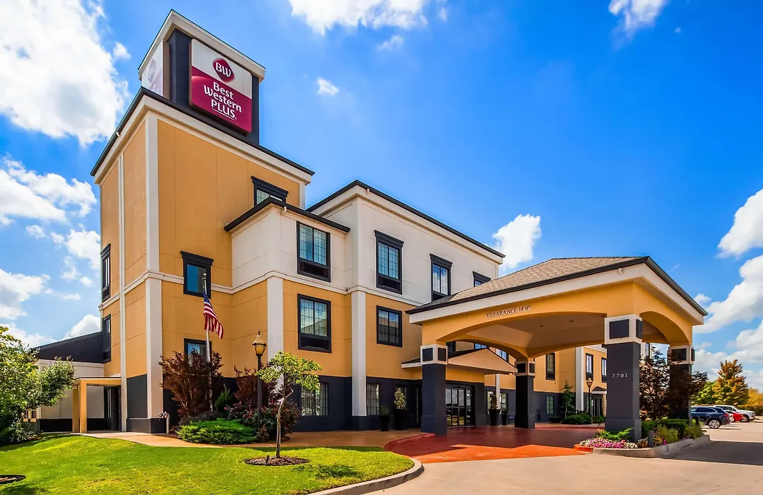 Best Western Plus Barsana Hotel & Suites-1