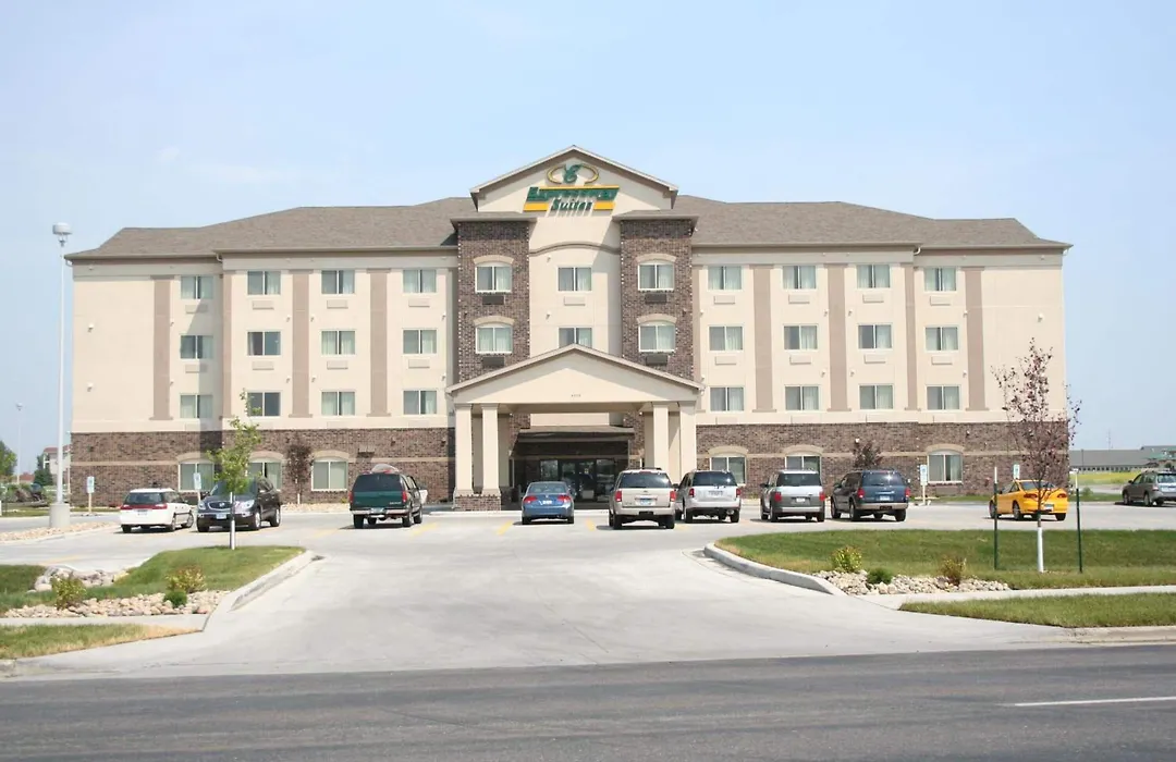 Expressway Suites Fargo-1