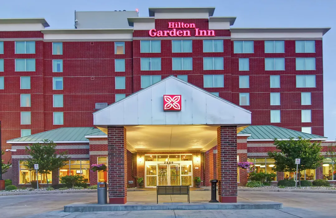 Hilton Garden Inn Ottawa Airport-1
