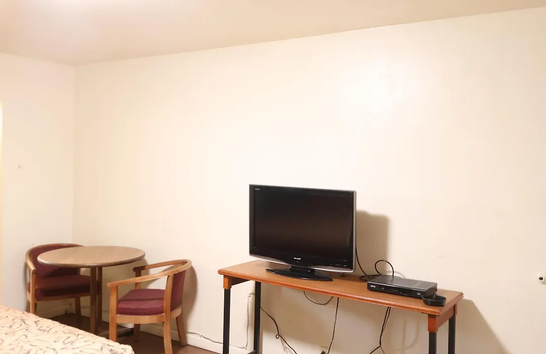 Downtown Inn-1