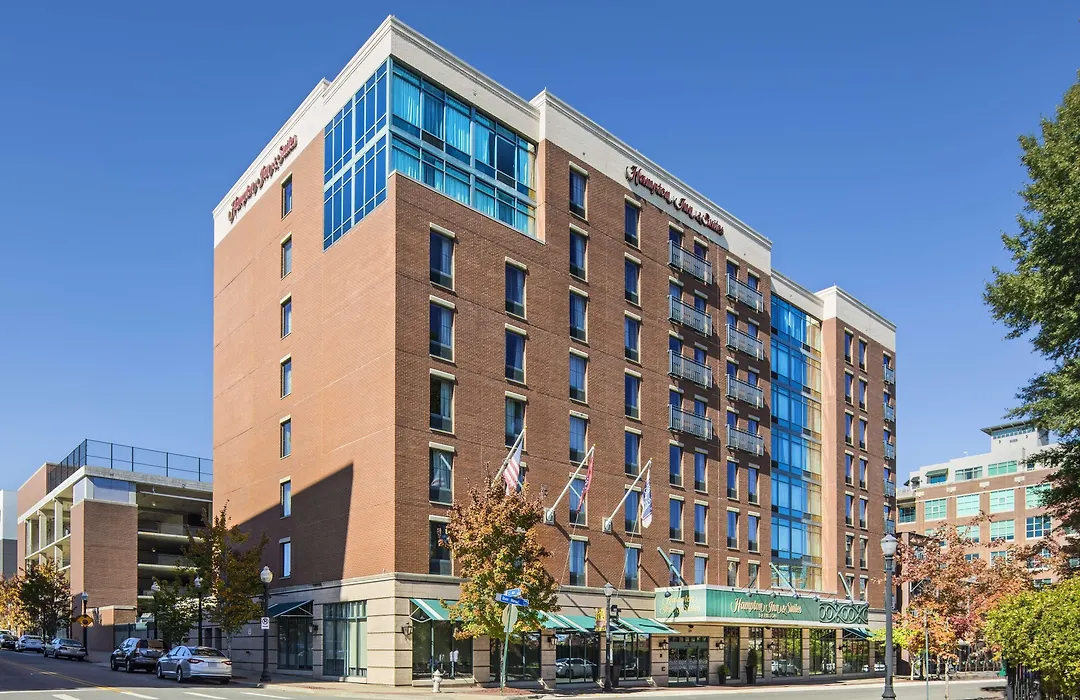 Hampton Inn & Suites Little Rock-Downtown-1