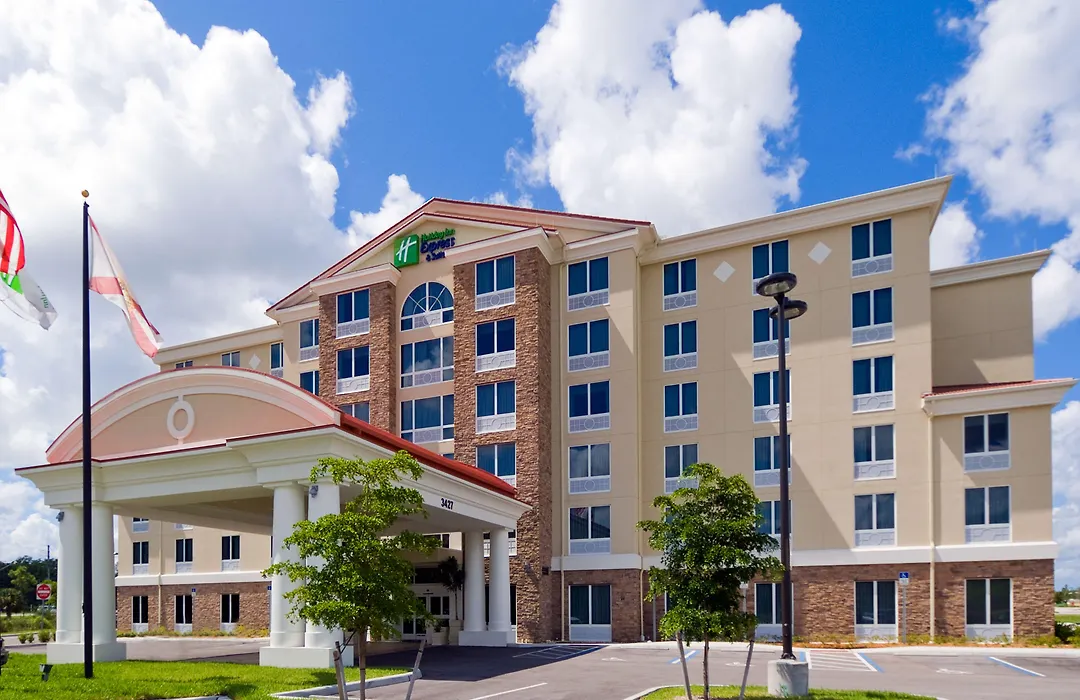 Holiday Inn Express Hotel & Suites Fort Myers East - The Forum By Ihg-1