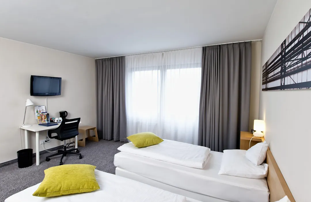 Tryp By Wyndham Frankfurt-1