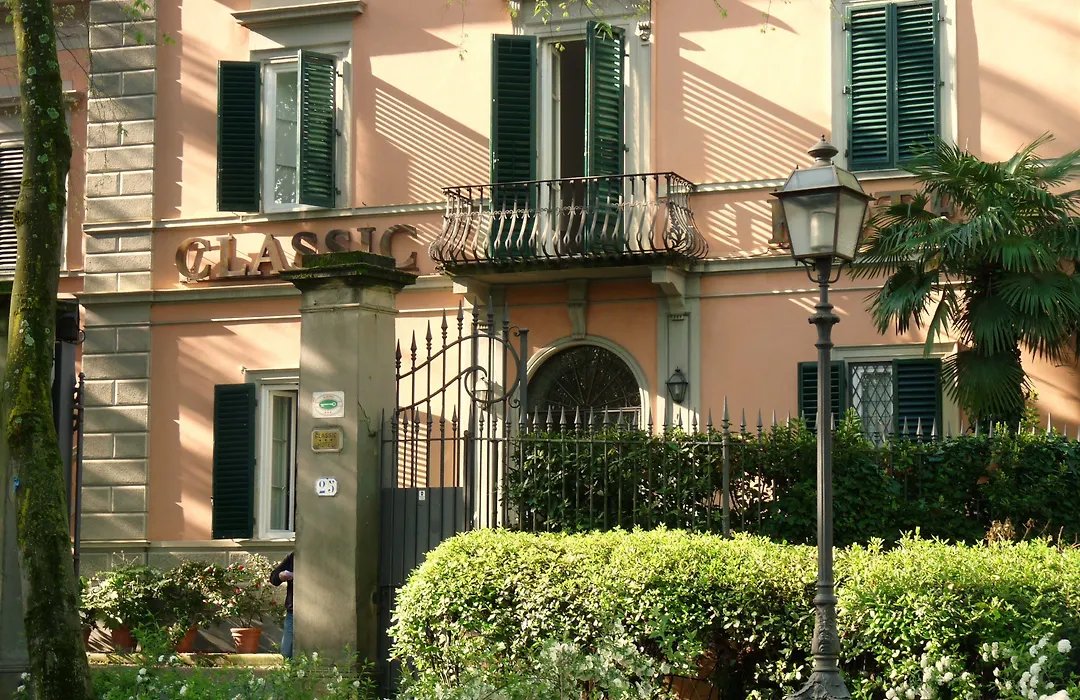 Classic Hotel-1