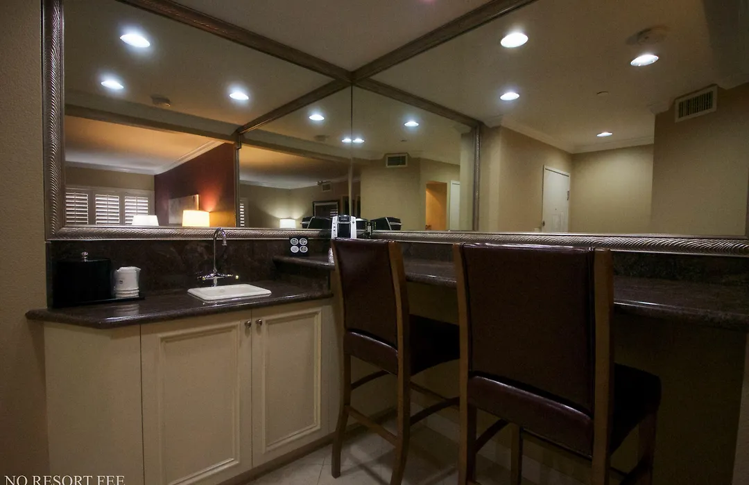 Best Western Plus Casino Royale-Center Strip-1