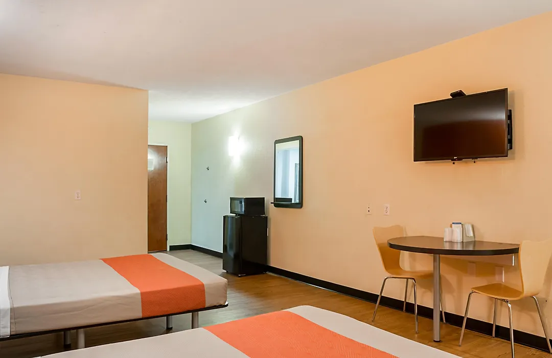 Motel 6-New Orleans, La - Near Downtown-1
