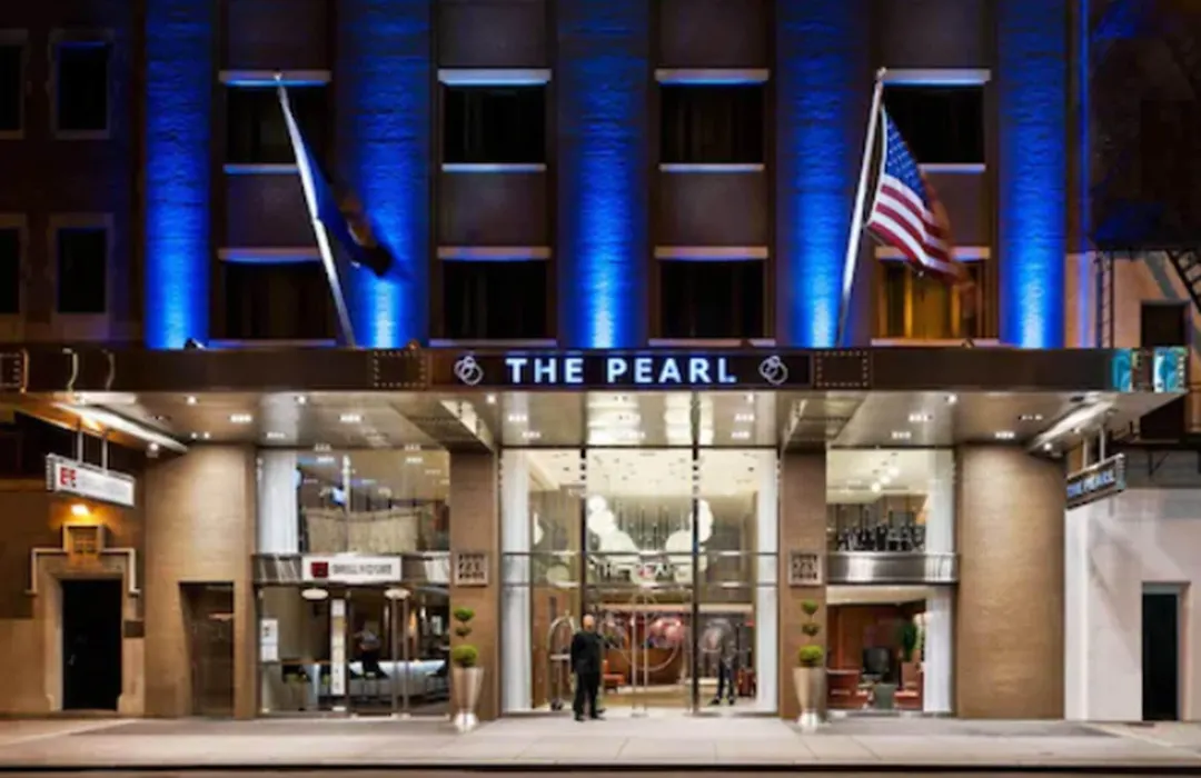 The Pearl Hotel-1