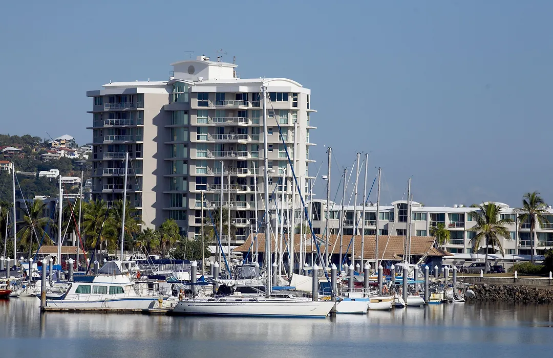 Mariners North Holiday Apartments-1