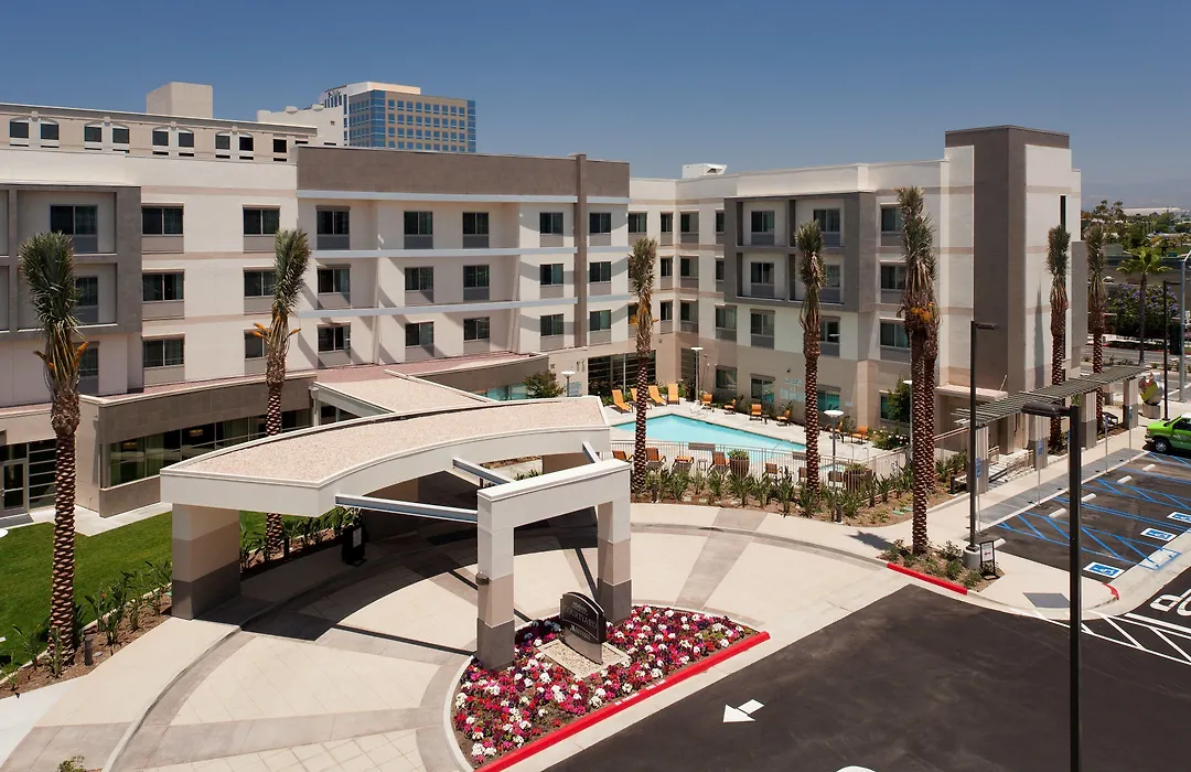 Courtyard By Marriott Santa Ana Orange County-1
