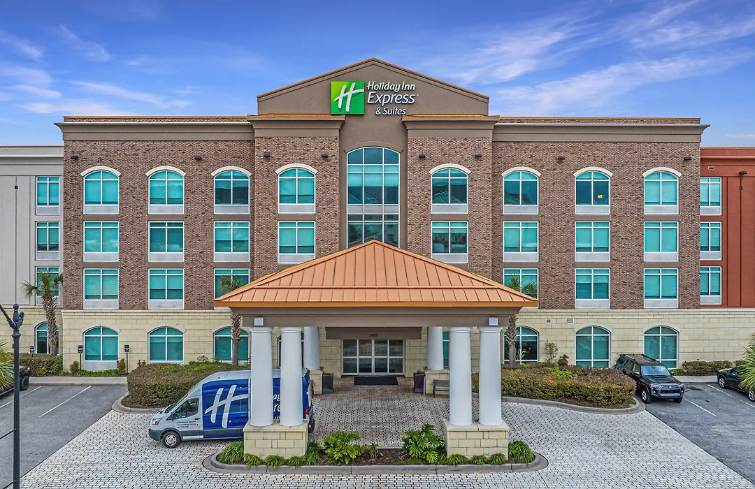 Holiday Inn Express & Suites Charleston Arpt-Conv Ctr Area By Ihg-1