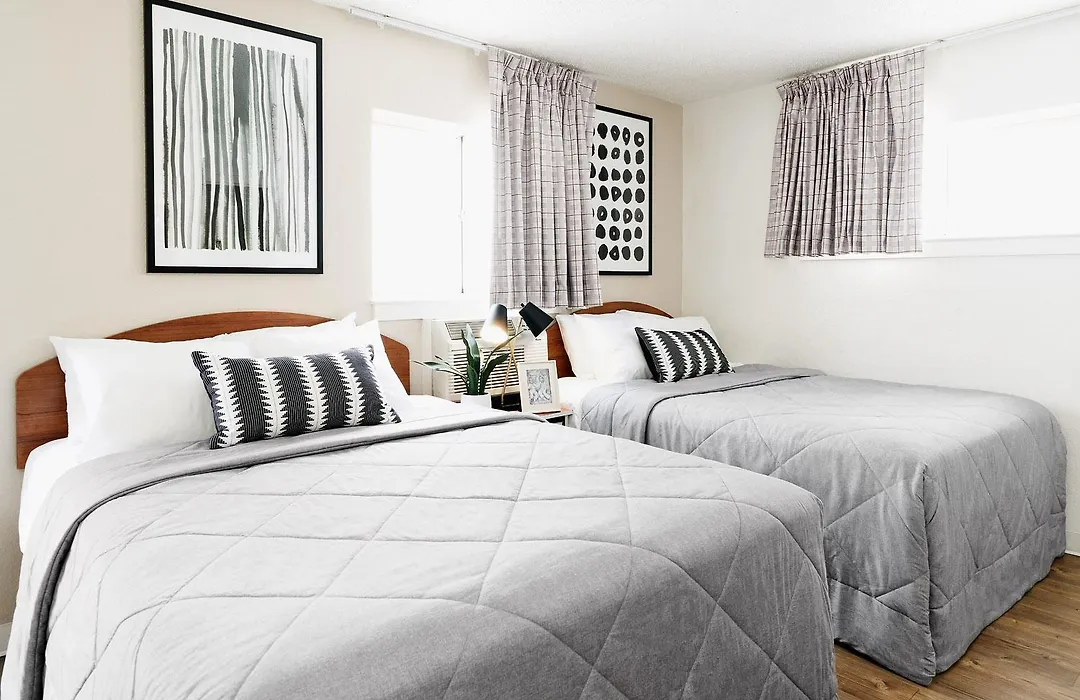 Intown Suites Extended Stay Greensboro Nc - Airport-1