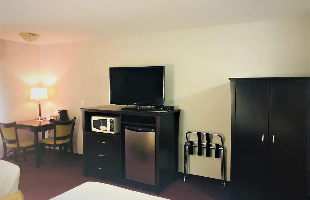 Days Inn By Wyndham Kamloops Bc-1
