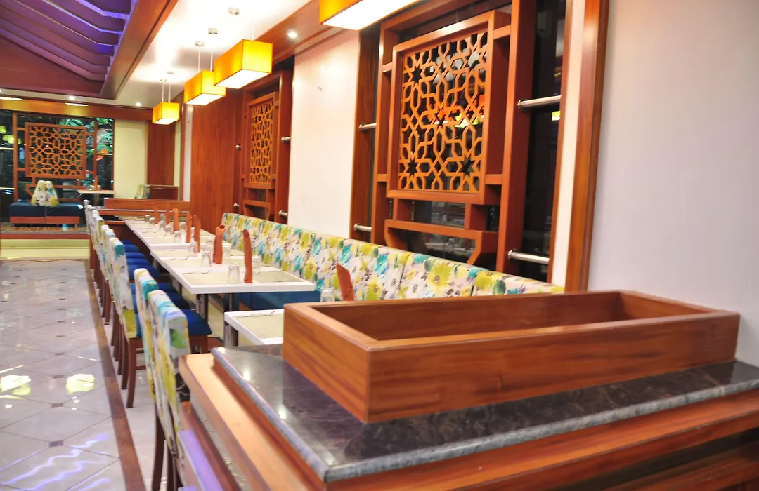Hotel Supreme Heritage-1