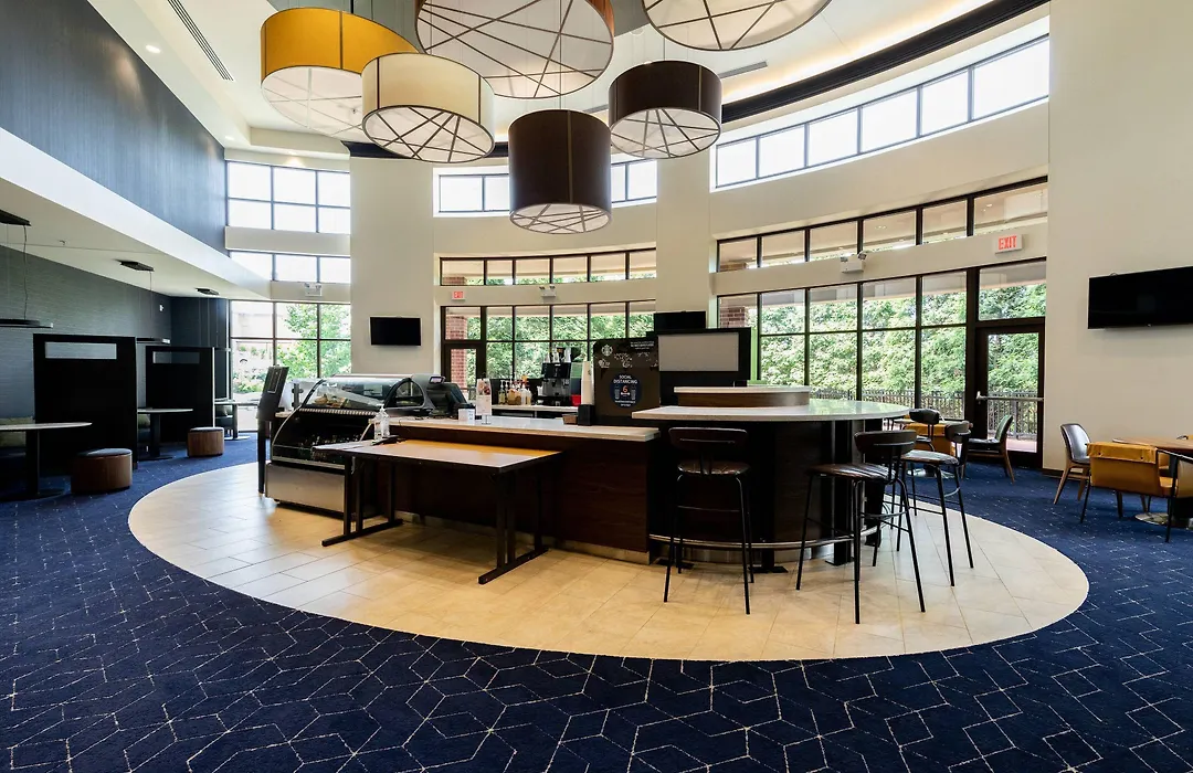Courtyard By Marriott Cincinnati Midtown/Rookwood-1