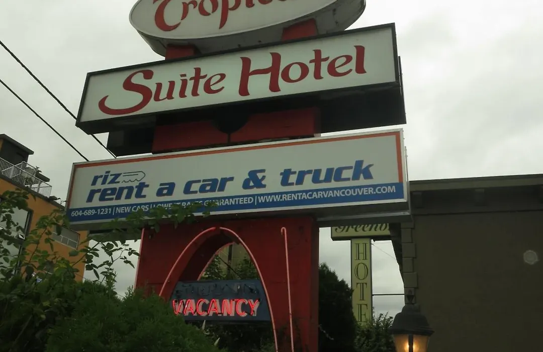 Tropicana Suite Hotel-1