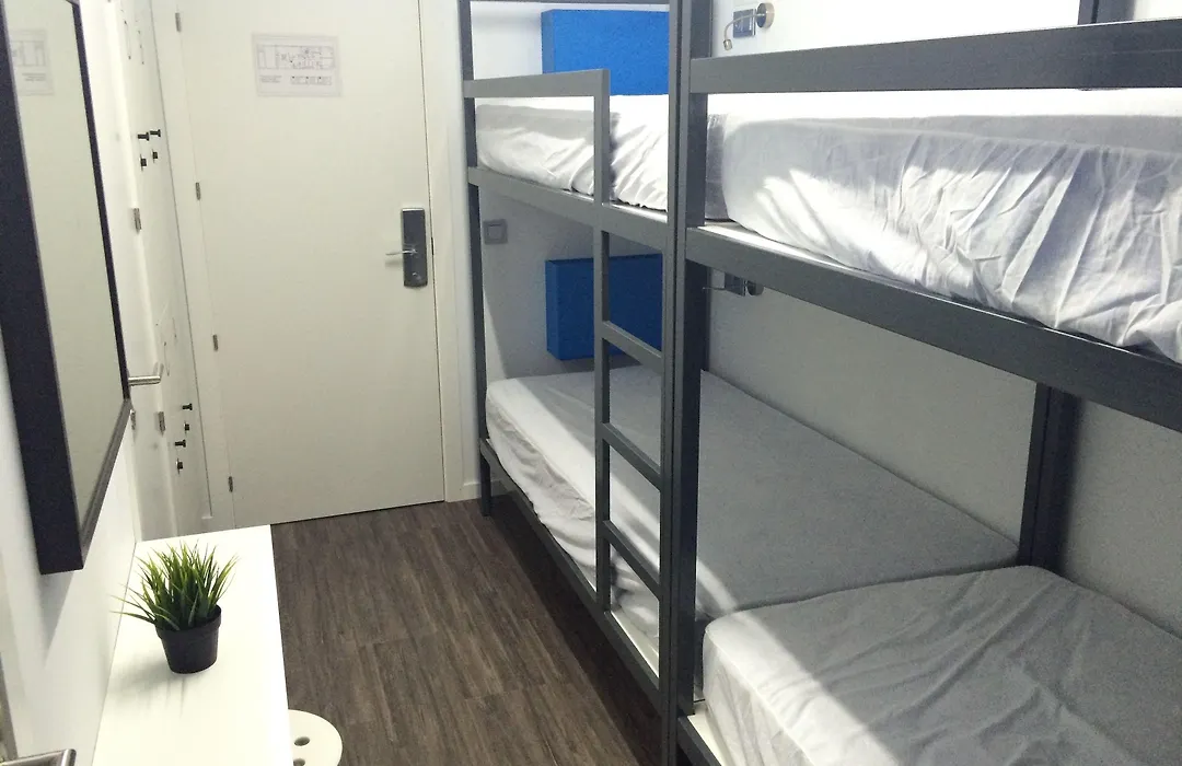 Chameleon Youth Hostel Alicante-1