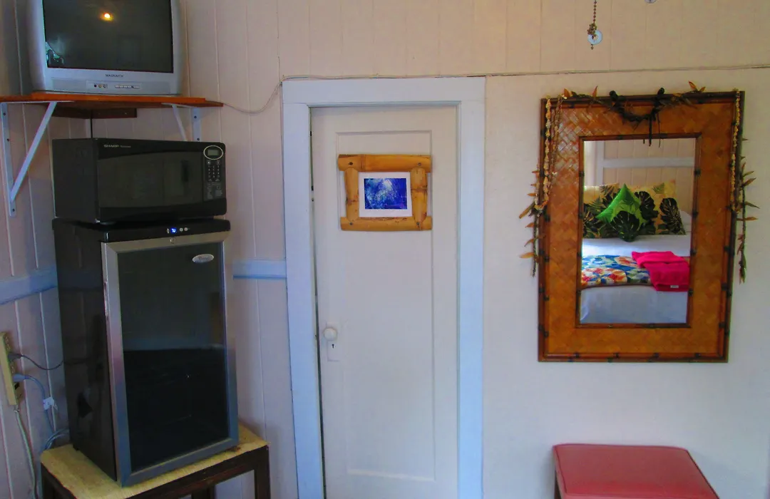 Wild Ginger Inn Hotel & Hostel-1