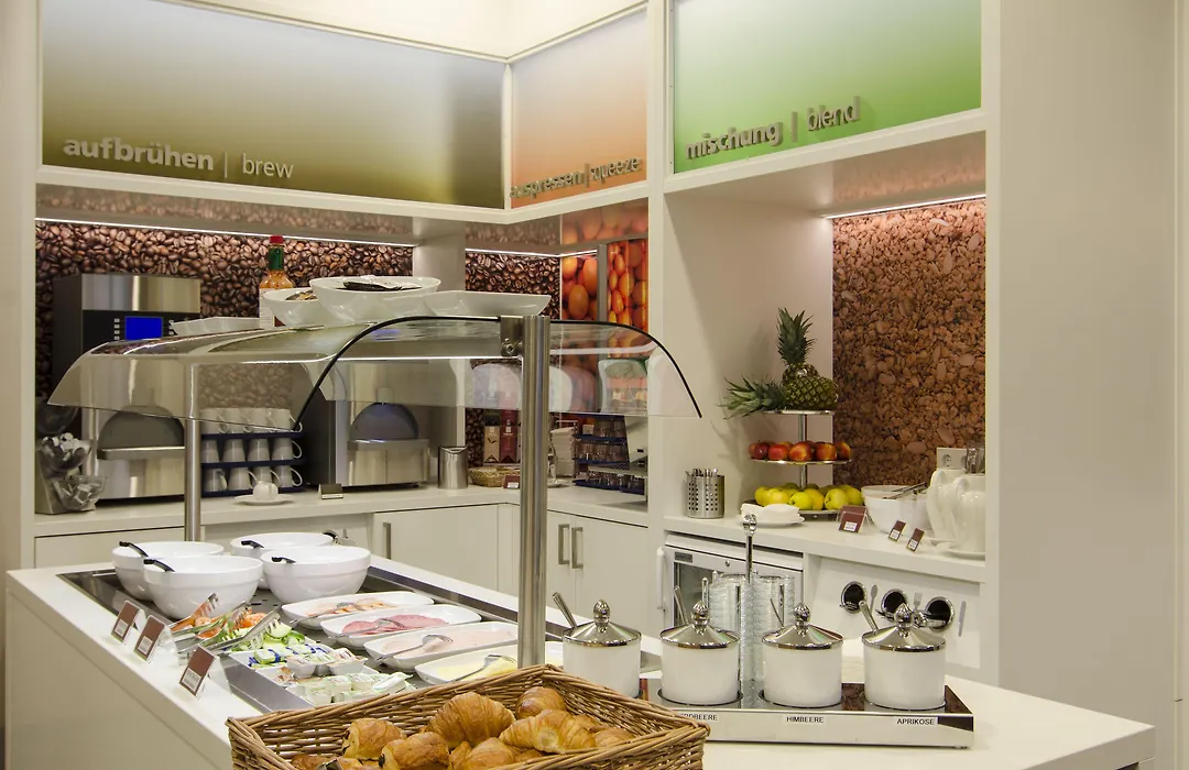 Hampton By Hilton Nuernberg City Center-1