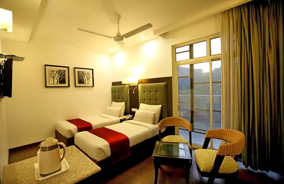 Hotel Oyster-1