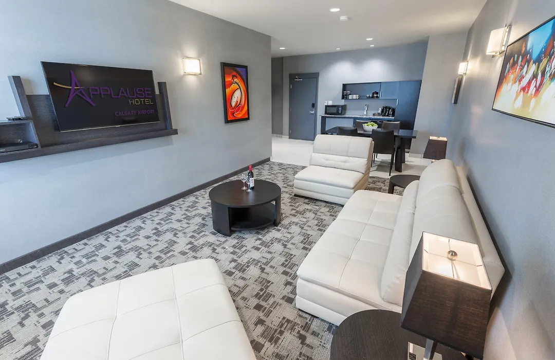Applause Hotel Calgary Airport By Clique-1