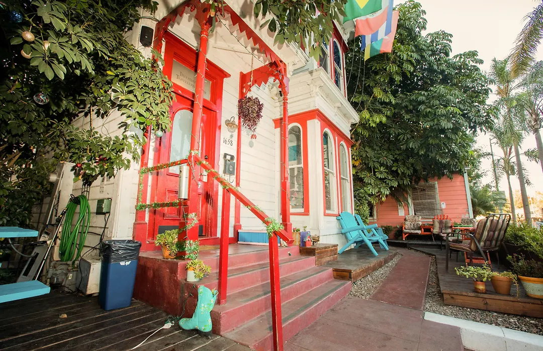 International Travelers House Hostel - Downtown San Diego Little Italy (Adults Only)-1