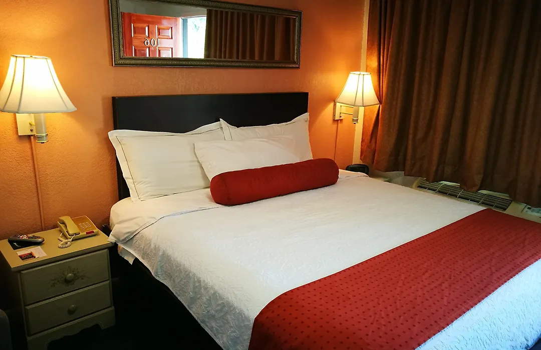 Merida Inn & Suites-1