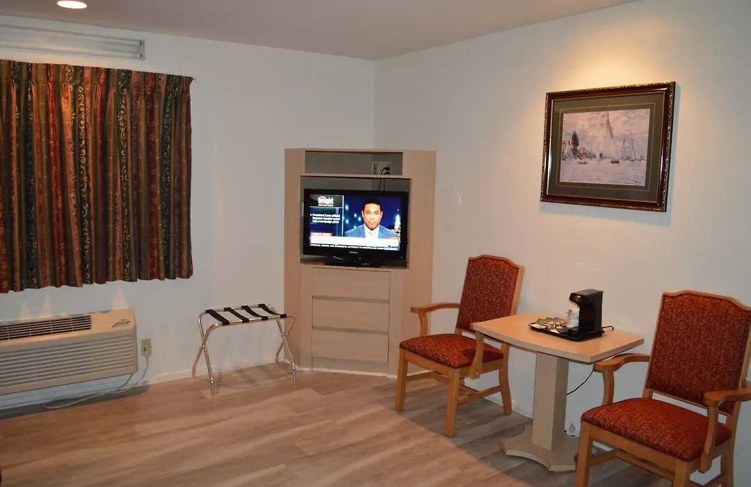 Jolly Roger Hotel-1