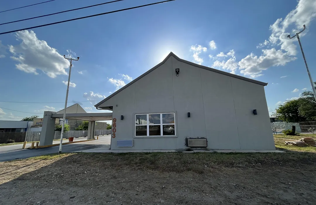 Mid Towne Inn & Suites-1