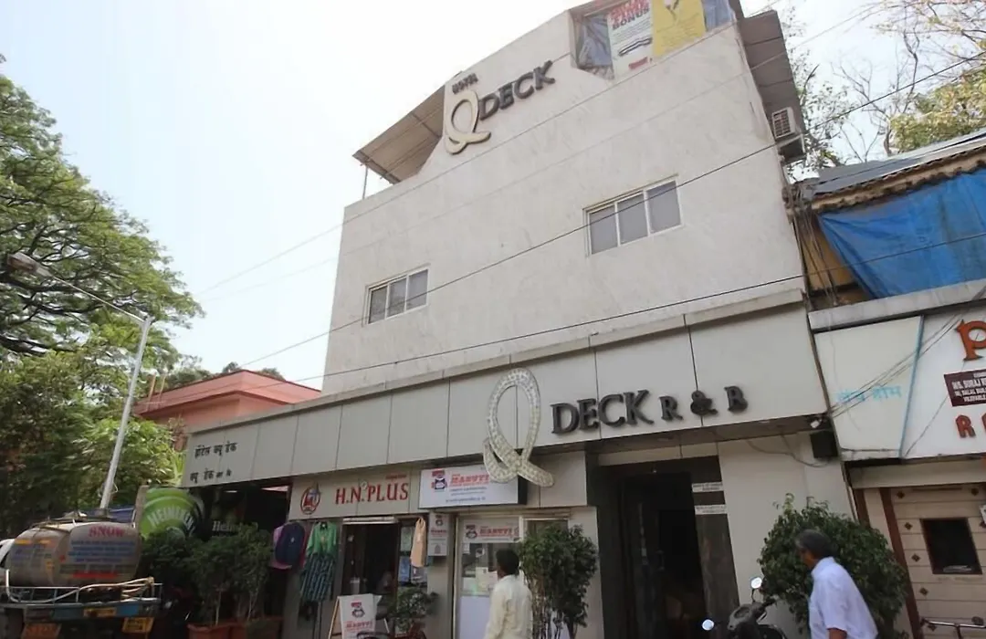 Hotel Q Deck-1