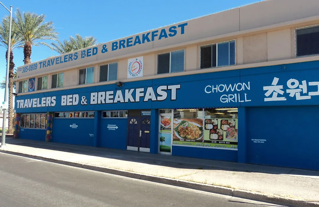 Travelers Bed & Breakfast Hostel-1