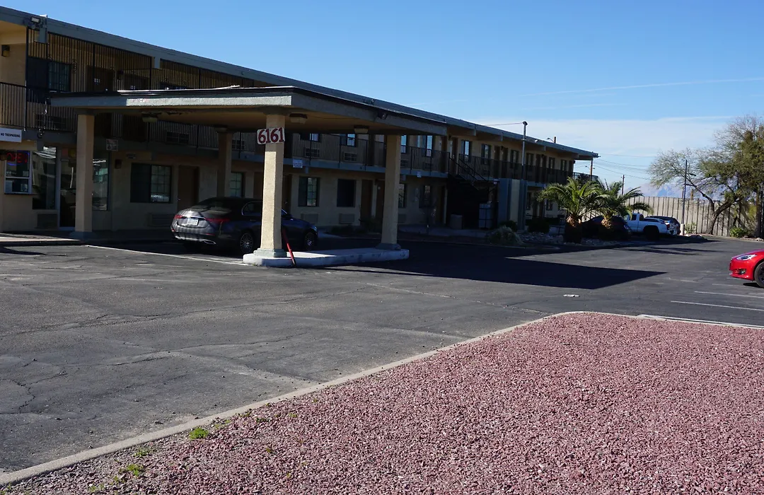 Travel Inn-1