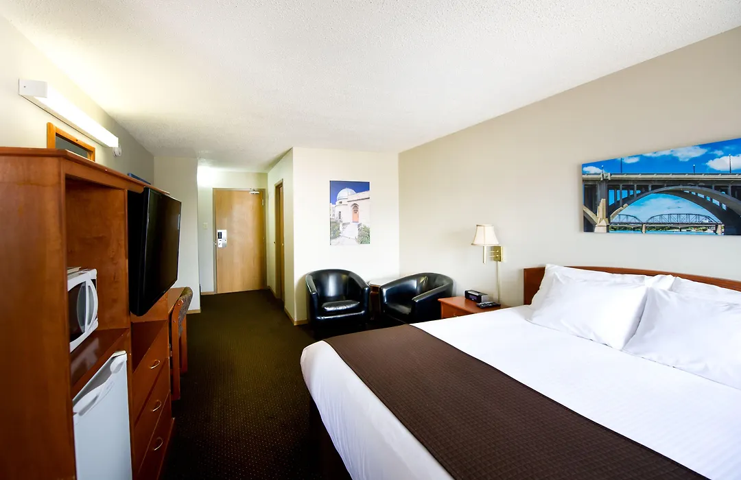 Riviera Motor Inn-1