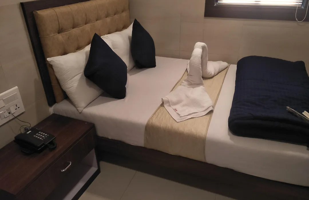 Hotel Avenue Residency-1