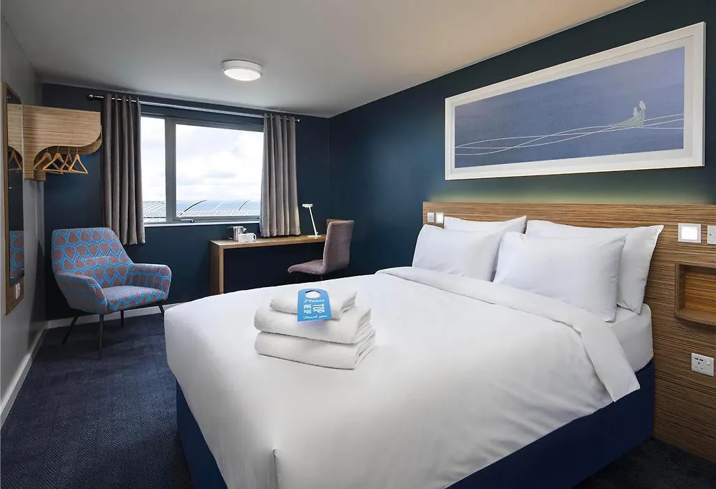 Mercure London Gatwick Airport-1