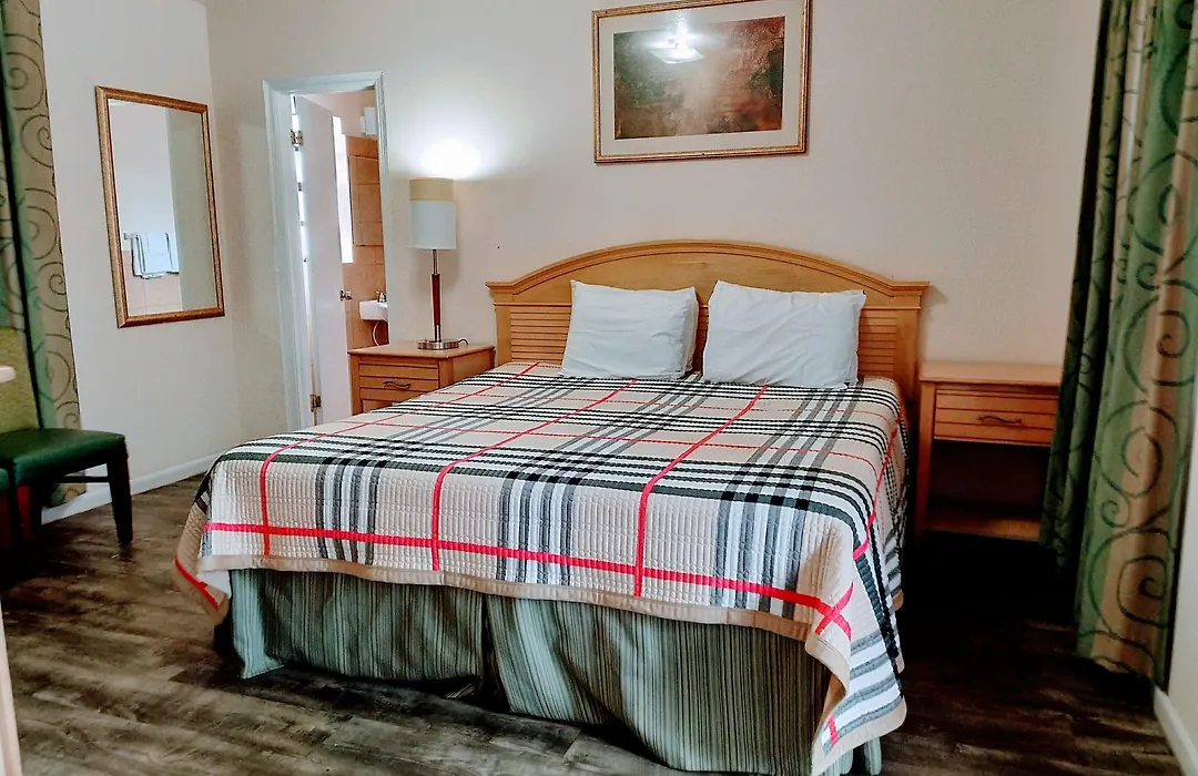 Travelers Inn - Clearwater-1