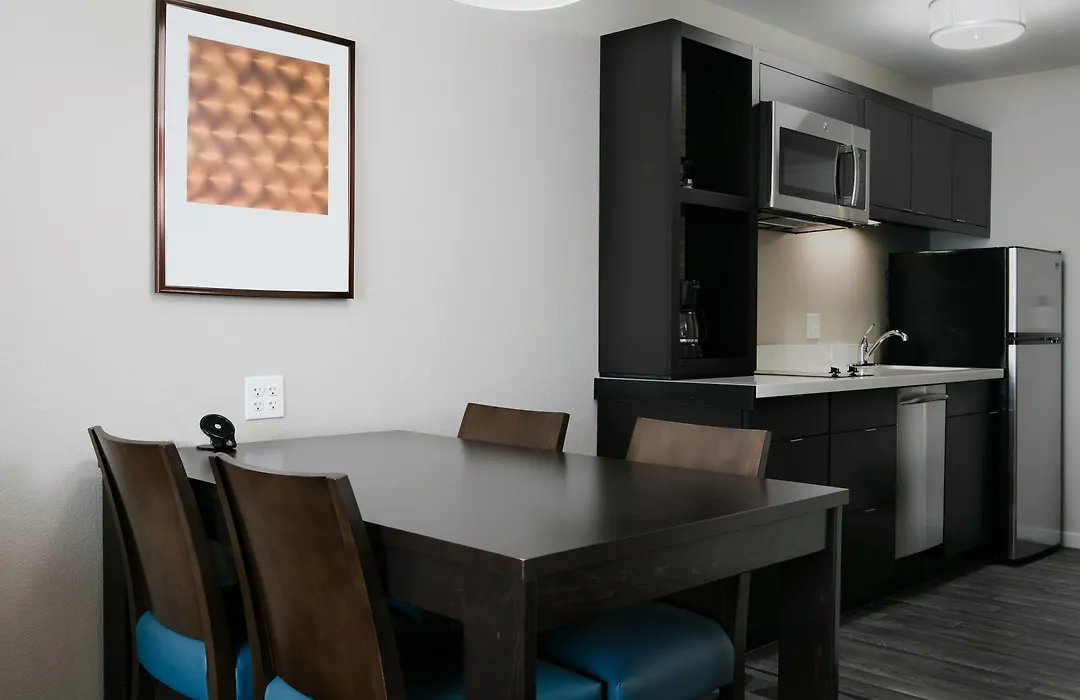 Towneplace Suites By Marriott Kansas City Airport-1