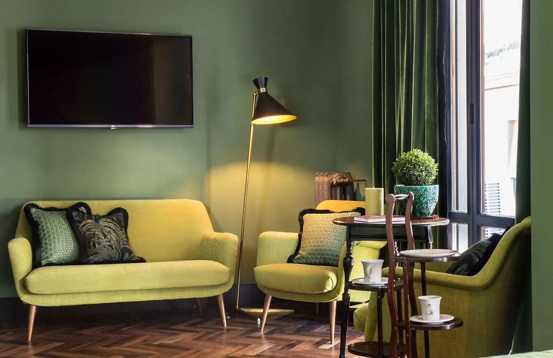Velona'S Jungle Luxury Suites-1