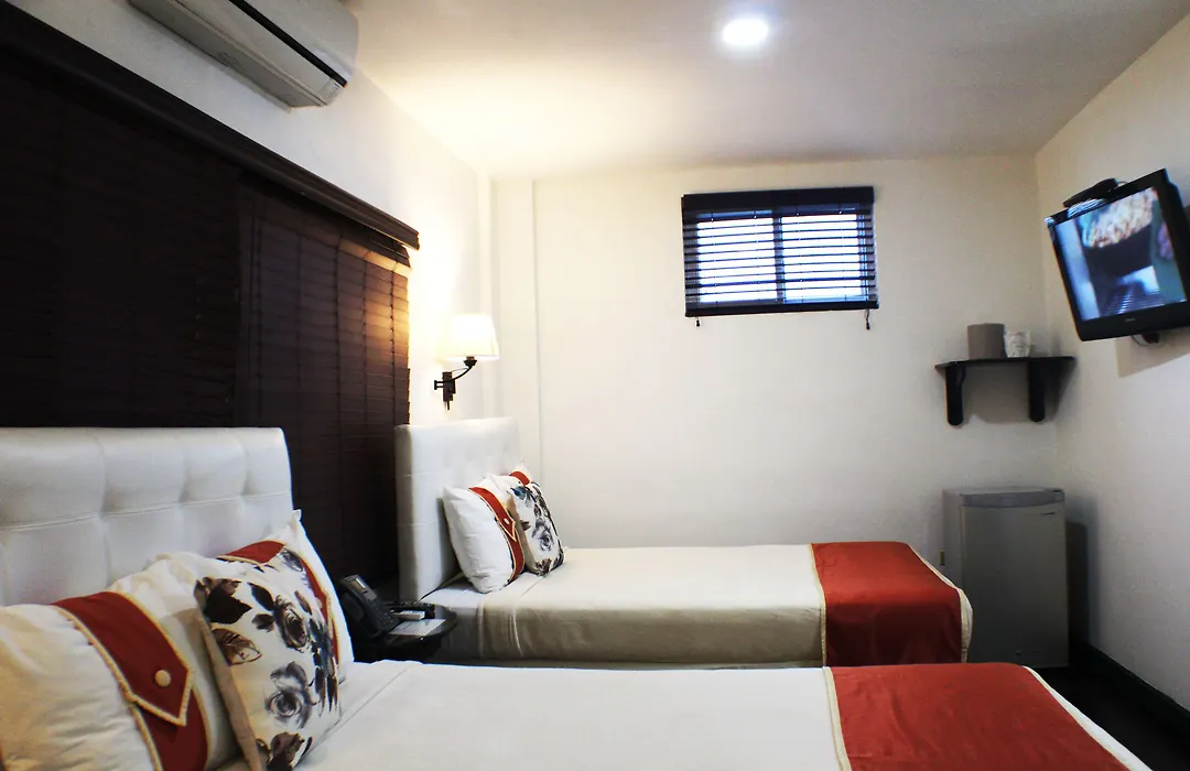 Altamont West Hotel-1