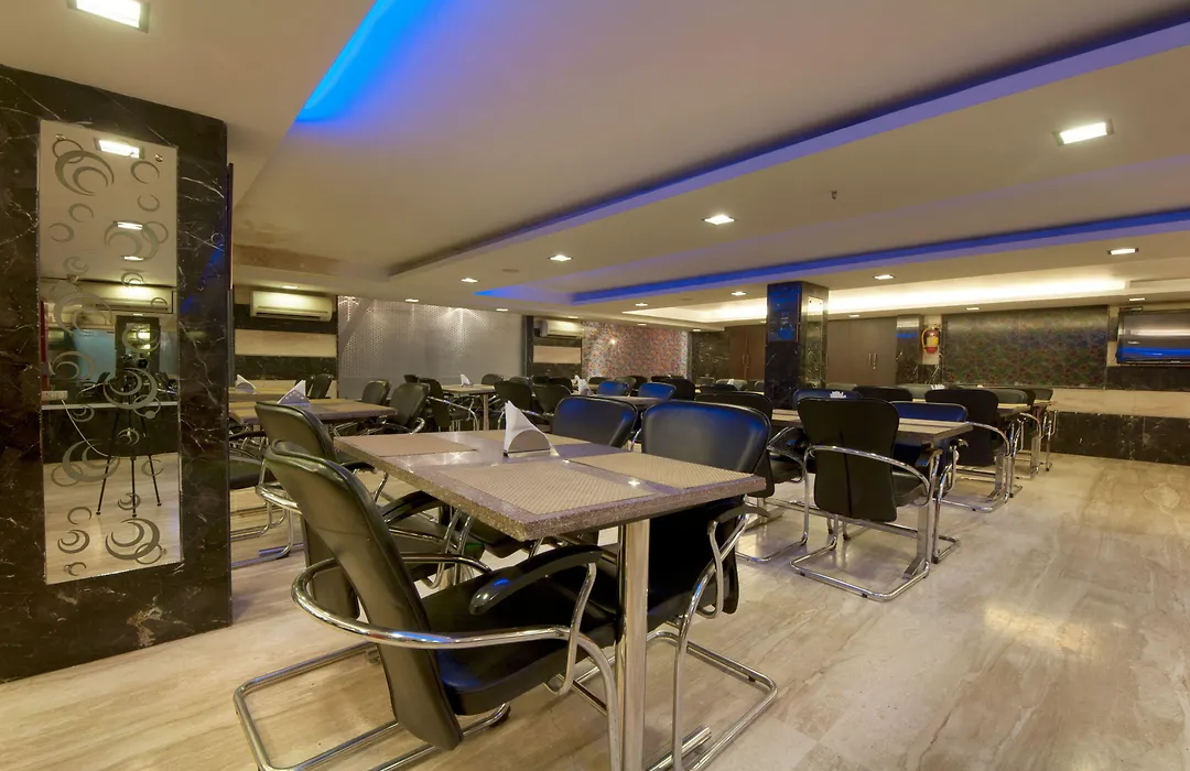 Hotel Amaltas International - Delhi-16-1