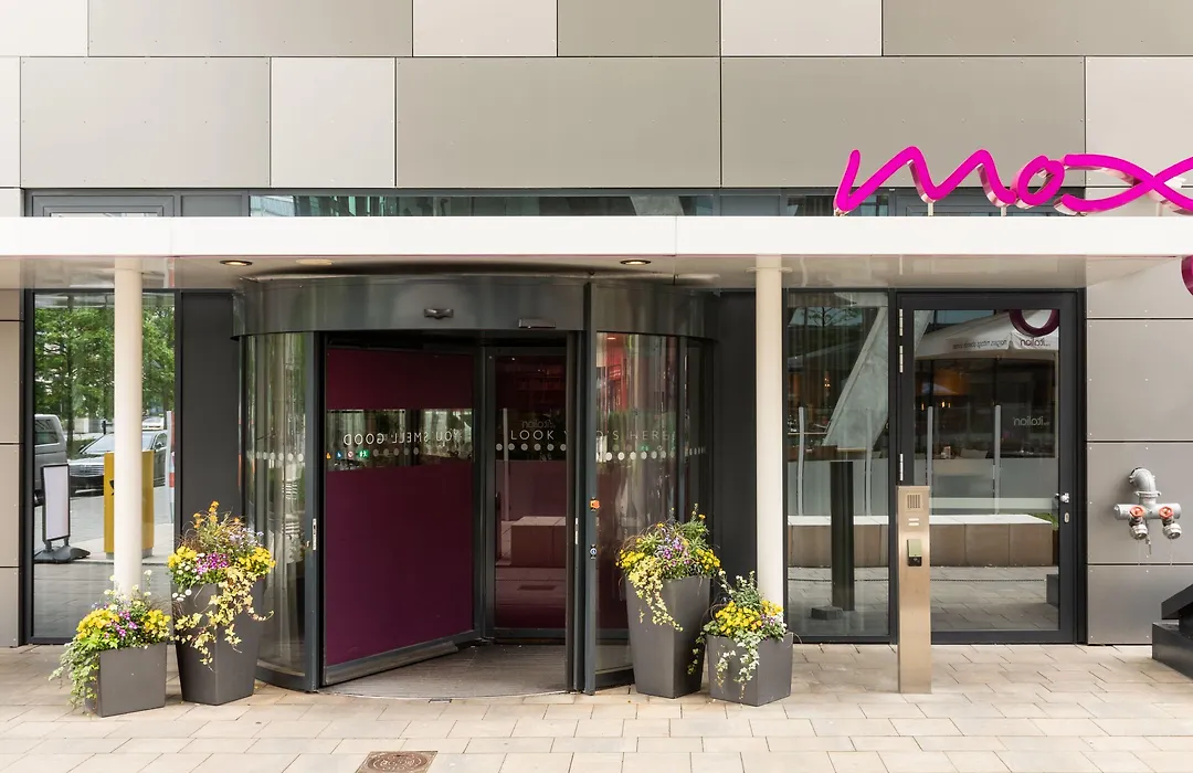 Moxy Frankfurt Airport-1