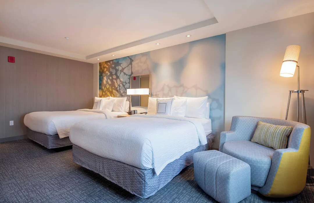 Courtyard By Marriott New York Queens/Fresh Meadows-1