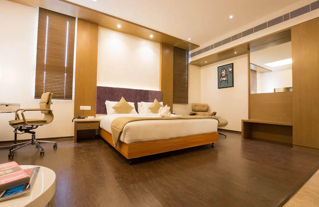 Kiscol Grands Hotel-1