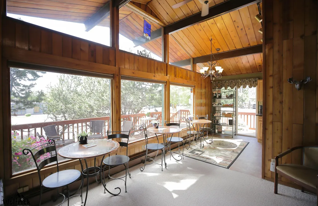 Jewel Lake Bed And Breakfast-1