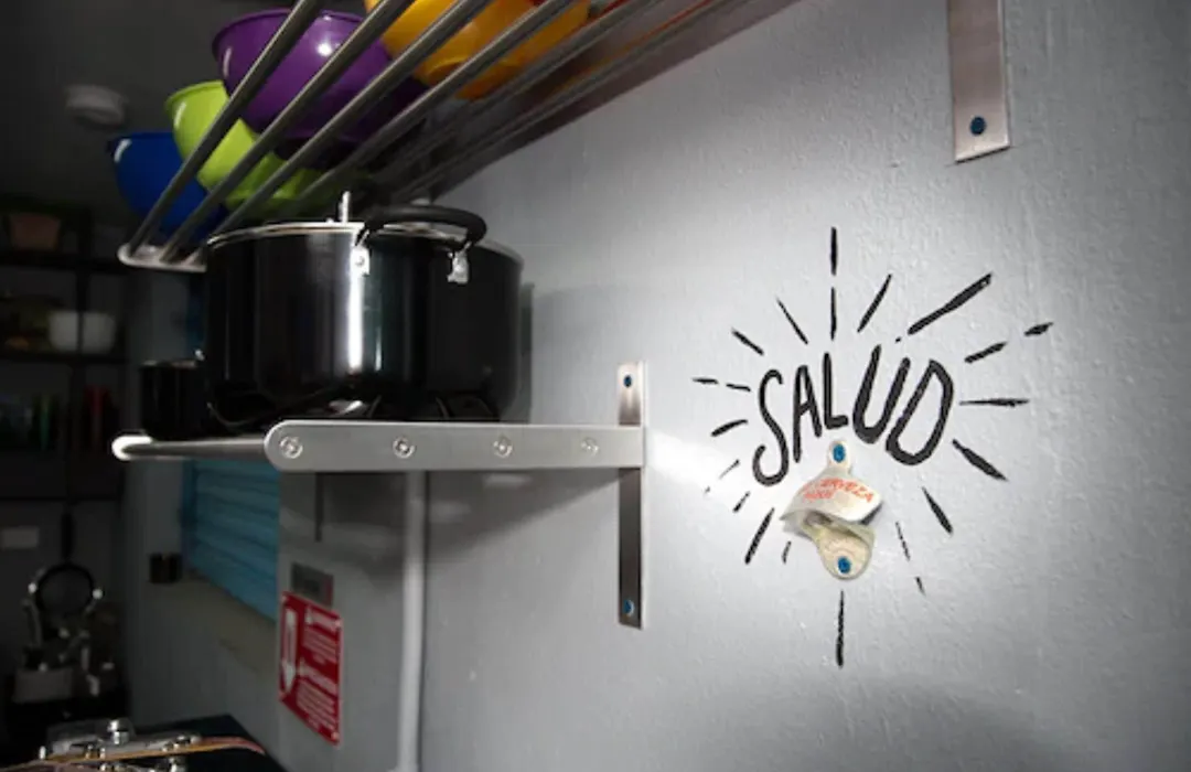 Nomada Urban Beach Hostel- Calle Loiza (Adults Only)-1