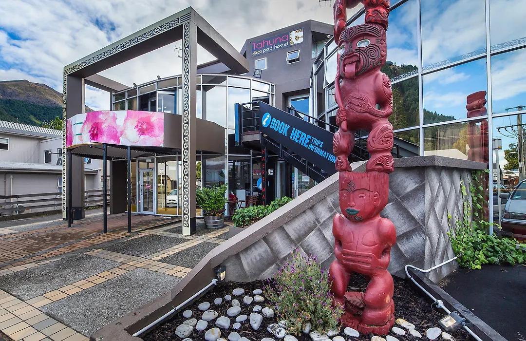 Tahuna Pod Hostel-1