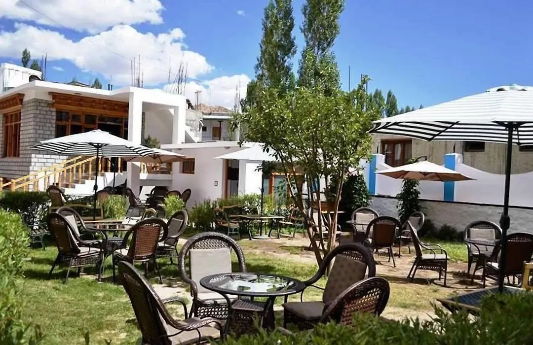 Hotel Rafica-1