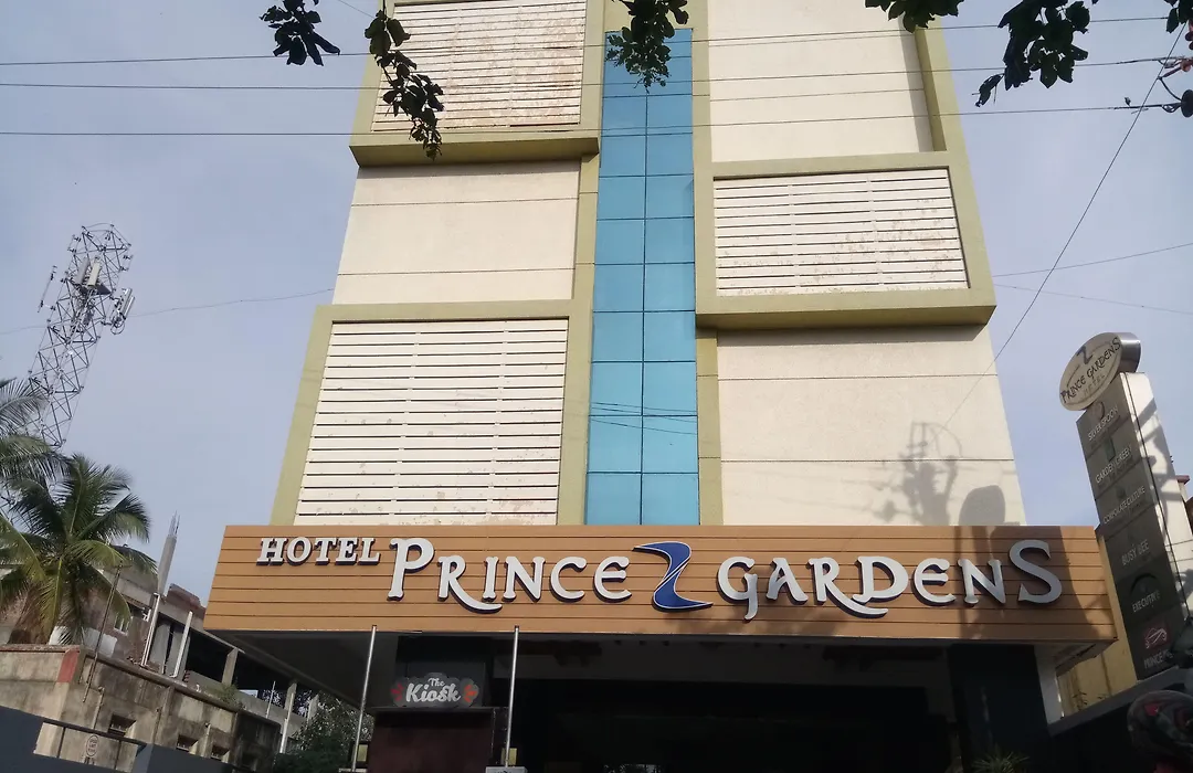 Hotel Prince Gardens-1