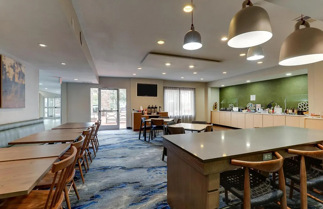 Best Western Plus Las Colinas Inn & Suites-1
